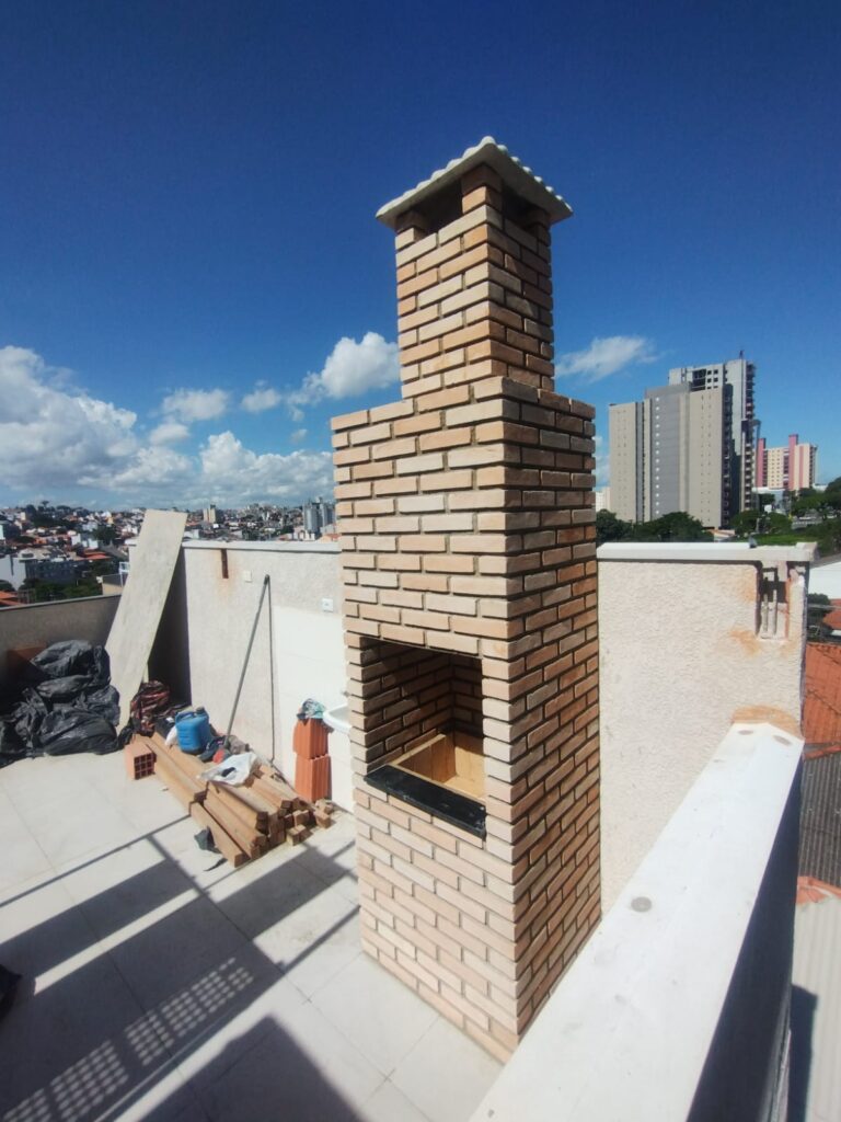 Churrasqueiras de alvenaria em caixa com coifa interna em Santo André